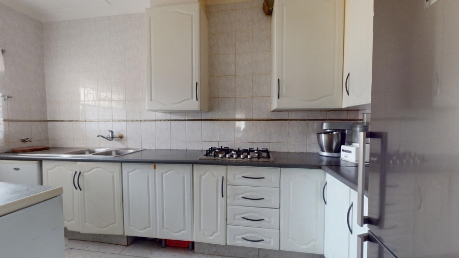 3 Bedroom Property for Sale in Mohadin North West